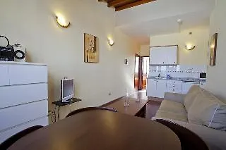Miami Santa Catalina アパート