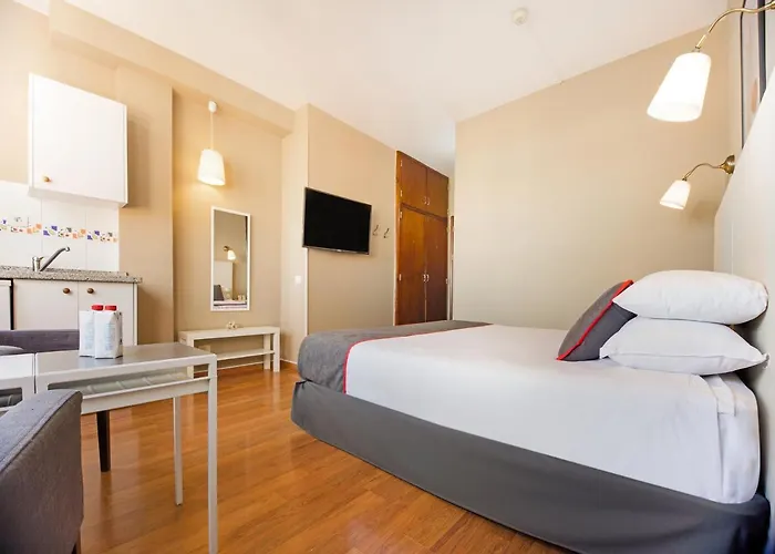 Miami Santa Catalina 아파트 *